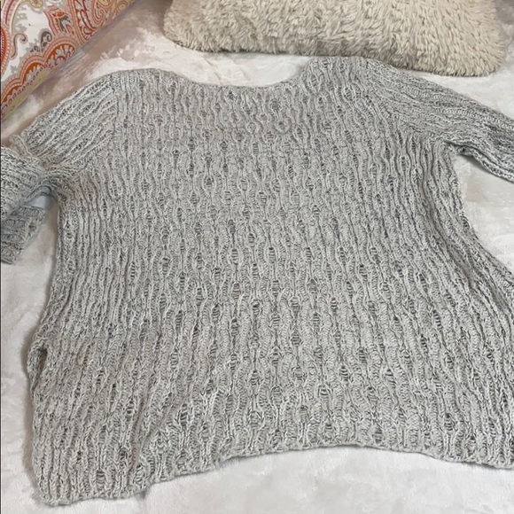 Zara • Sweater - Picture 4 of 5